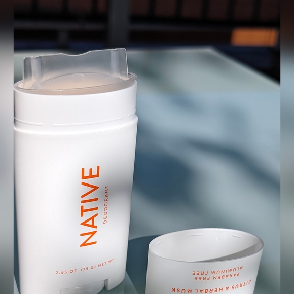 NATIVE (deodorant) | citrus & herbal musk - Picture 4 of 4